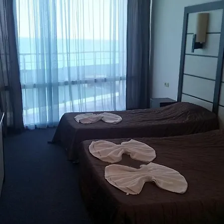 Sunny Bay Sea View 호텔 포마리